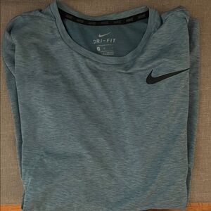 Nike Men's Dri-FIT Short Sleeve Tee in Heathered Teal Blue